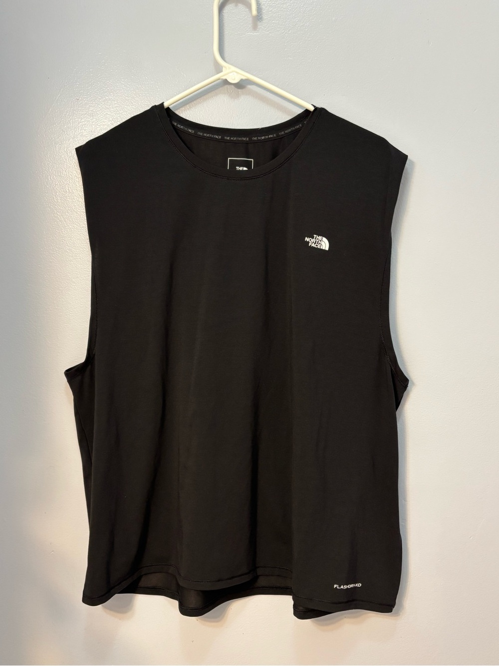 The North Face Women's Adventure Muscle Tank Top Black XL NWT